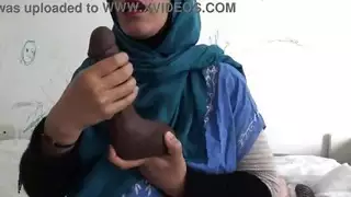 زوجة عرقي الجنس هنتاي الوحش الثدي الصغيرة