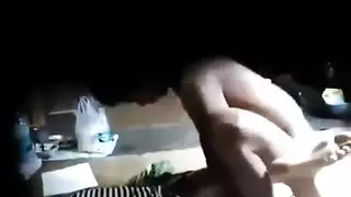 تعددية لا نهاية لها مع نجم إكس إكس إكس آسيوي شاب