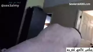 رجل ينيك امراء ويخرج لها لجن