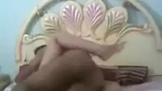 عربية مثيرة تمارس الجنس الشرجي المباشر مع حماها
