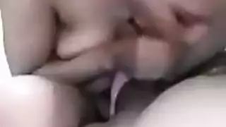 مصريه قحبه تلعب في كسها