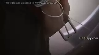 مهبل مشعر يتمدد بقضيب سميك في حركة الفارسة