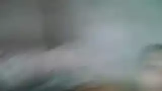 هذه السمراء تبلغ ذروتها فورًا من الاختراق الشرجي العميق